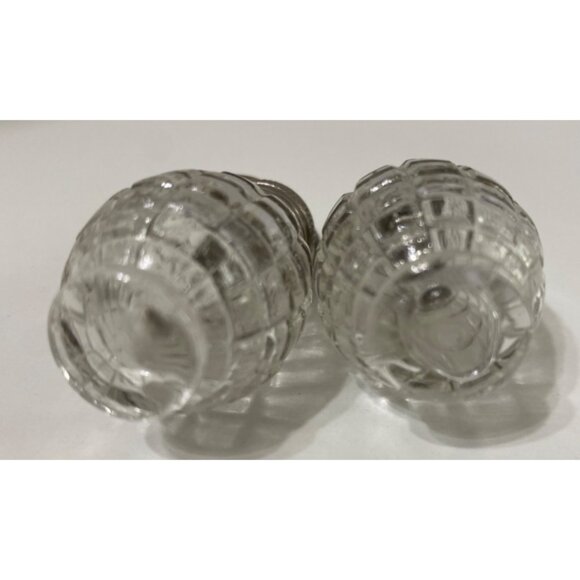 Hand Grenade salt & pepper shakers with silver top and handle Military Theme - Picture 4 of 4